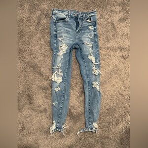 American eagle distressed skinny jeans/capris